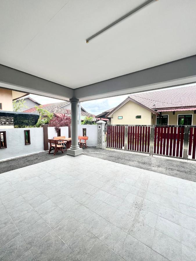 Teratai Homestay 3 Batu Buruk Kuala Terengganu Exterior photo