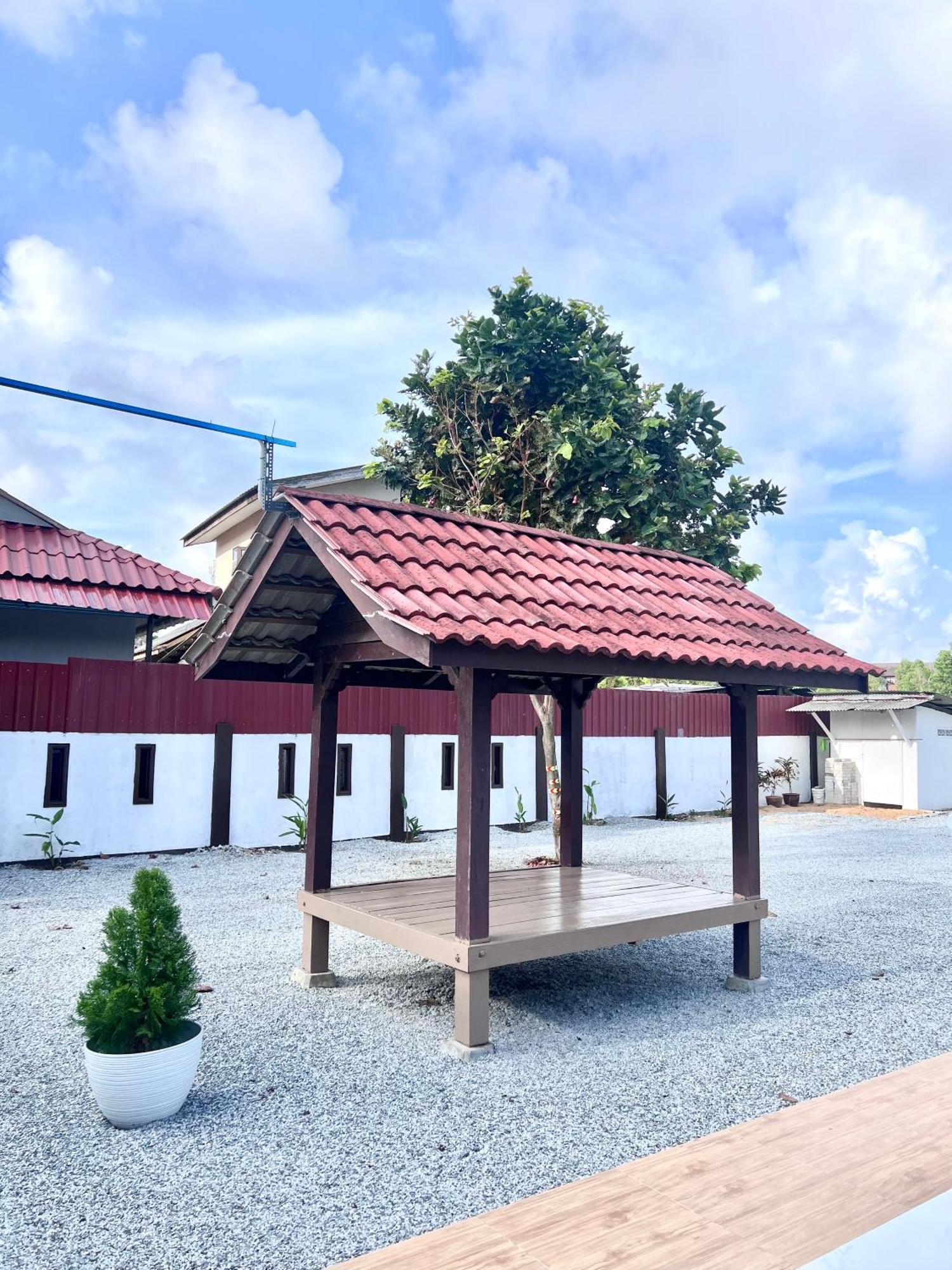 Teratai Homestay 3 Batu Buruk Kuala Terengganu Exterior photo